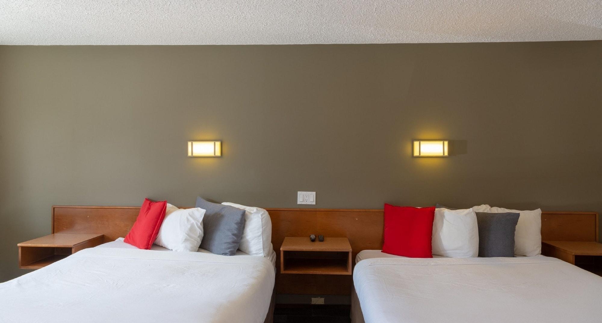 Rundle Mountain Lodge Canmore Buitenkant foto
