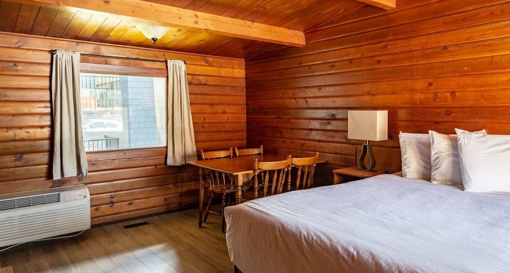 Rundle Mountain Lodge Canmore Buitenkant foto