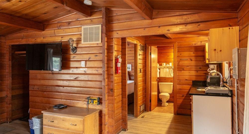 Rundle Mountain Lodge Canmore Buitenkant foto