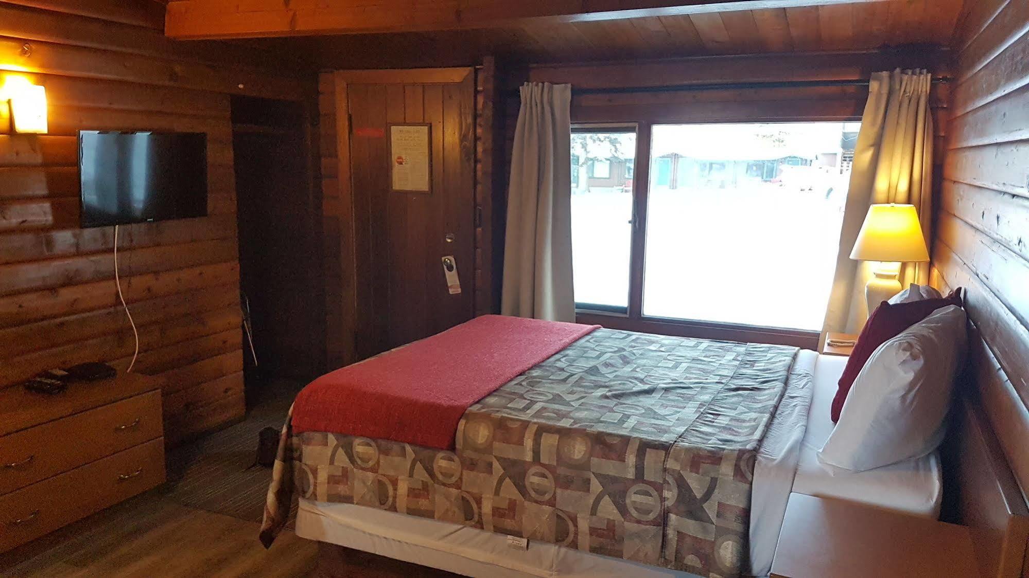 Rundle Mountain Lodge Canmore Buitenkant foto